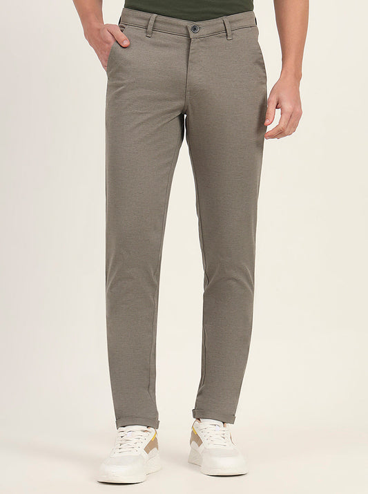 Light Pista Solid Slim Fit Casual Trouser | Greenfibre