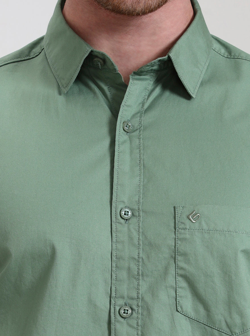 Fren Green Solid Slim Fit Casual Shirt | Greenfibre