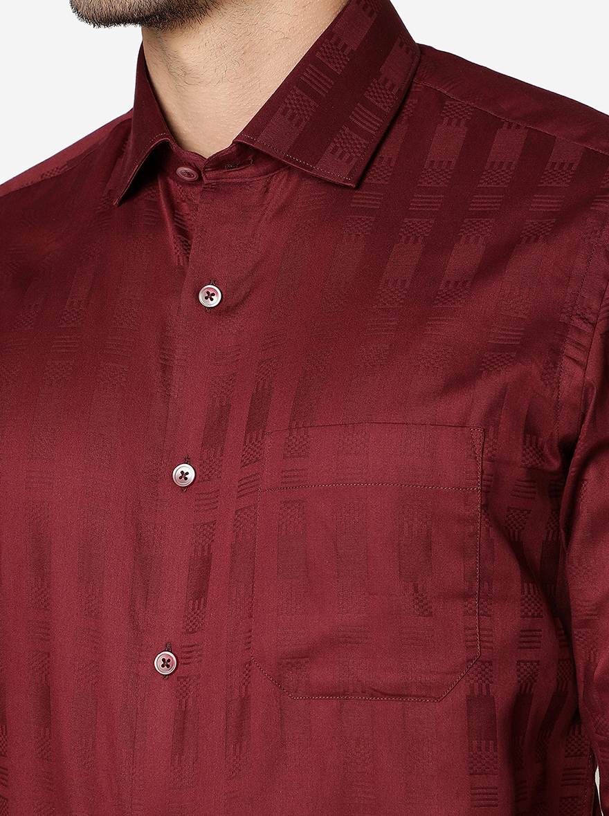 Maroon Solid Slim Fit Formal Shirt | Greenfibre