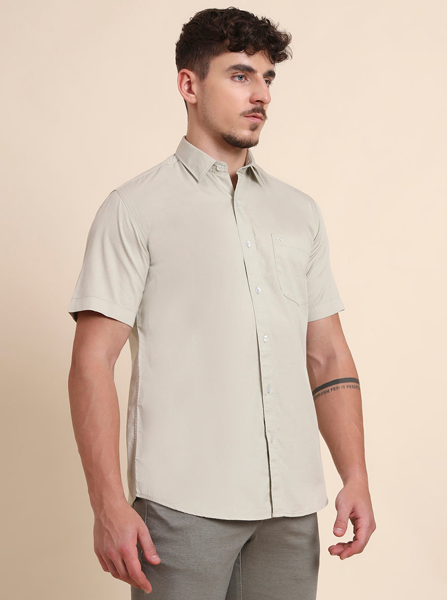 Off-White Solid Smart Fit Semi Casual Shirt | Greenfibre