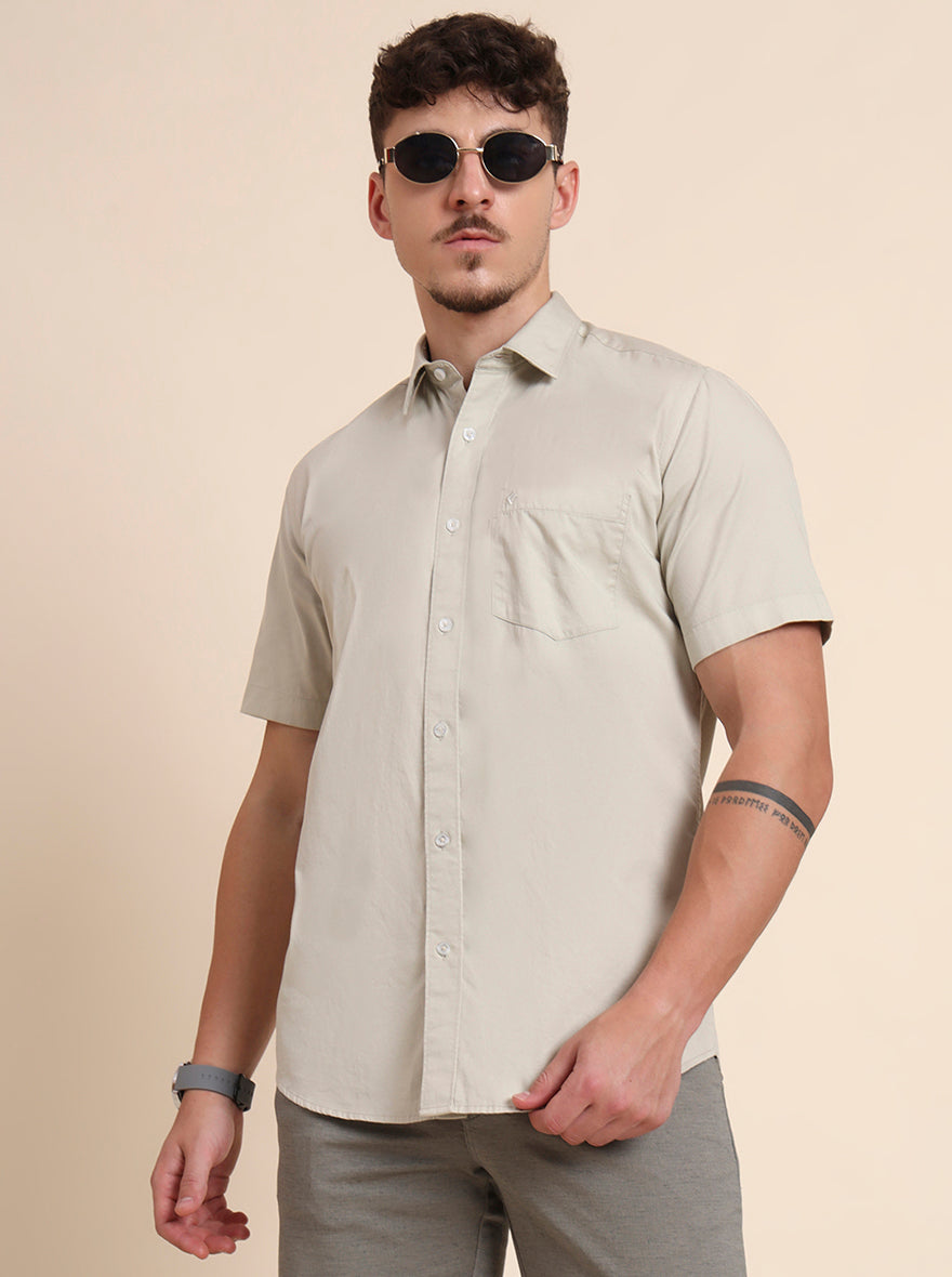 Off-White Solid Smart Fit Semi Casual Shirt | Greenfibre