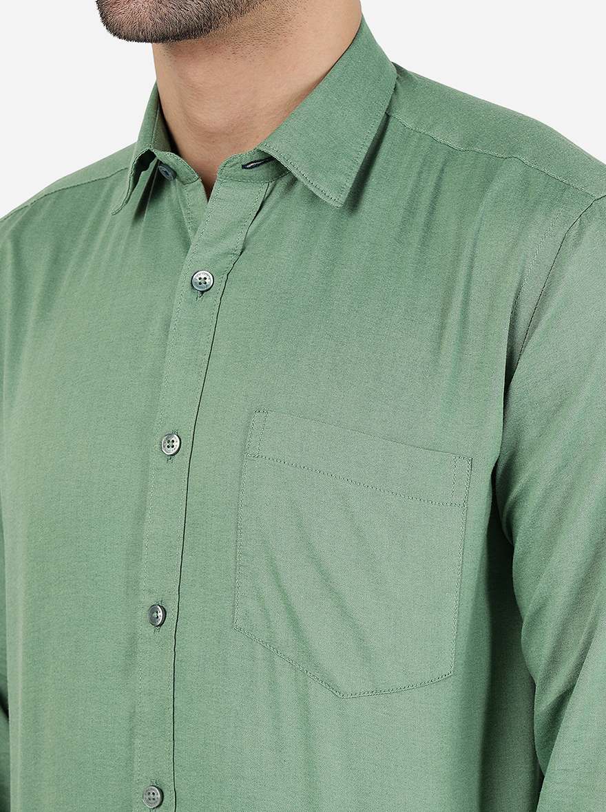 Foliage Green Solid Smart Fit Semi Casual Shirt | Greenfibre