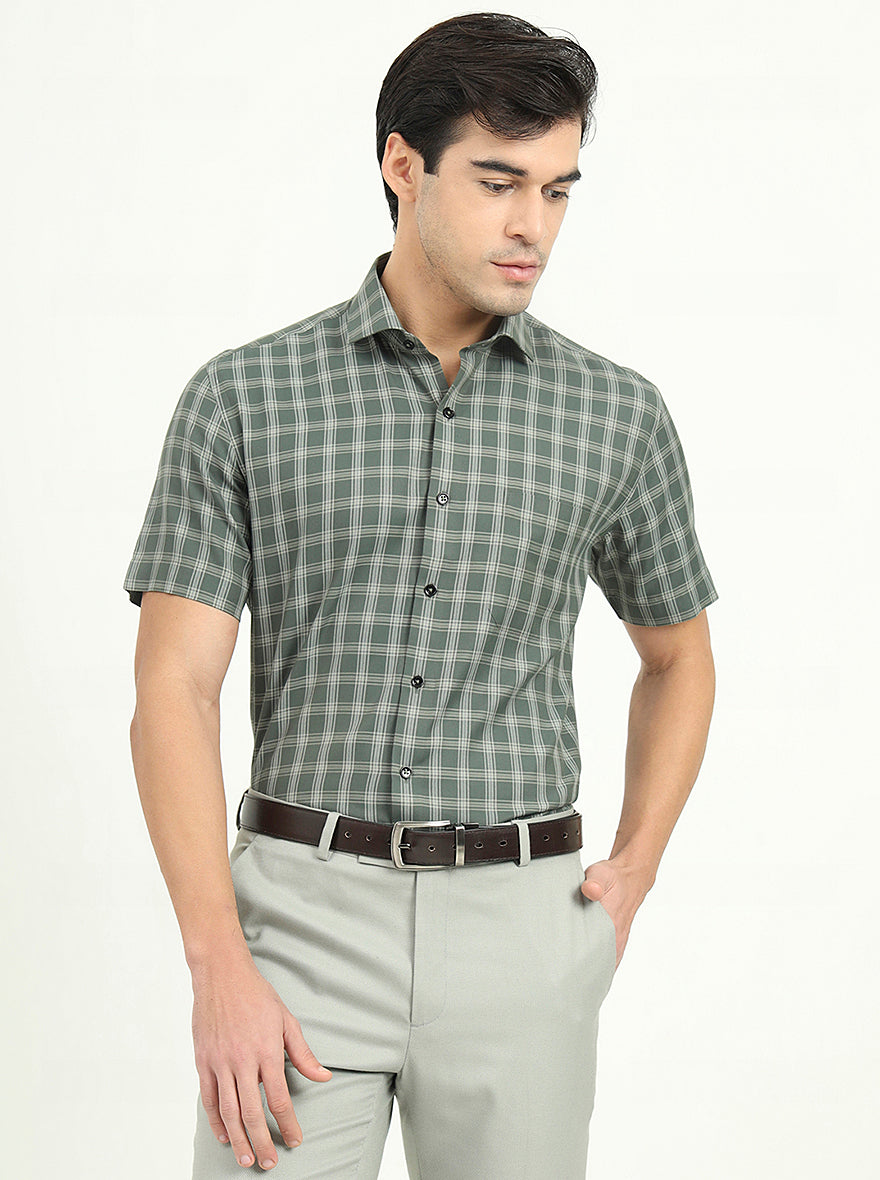 Light Green Solid Regular Fit Formal Shirt | Greenfire
