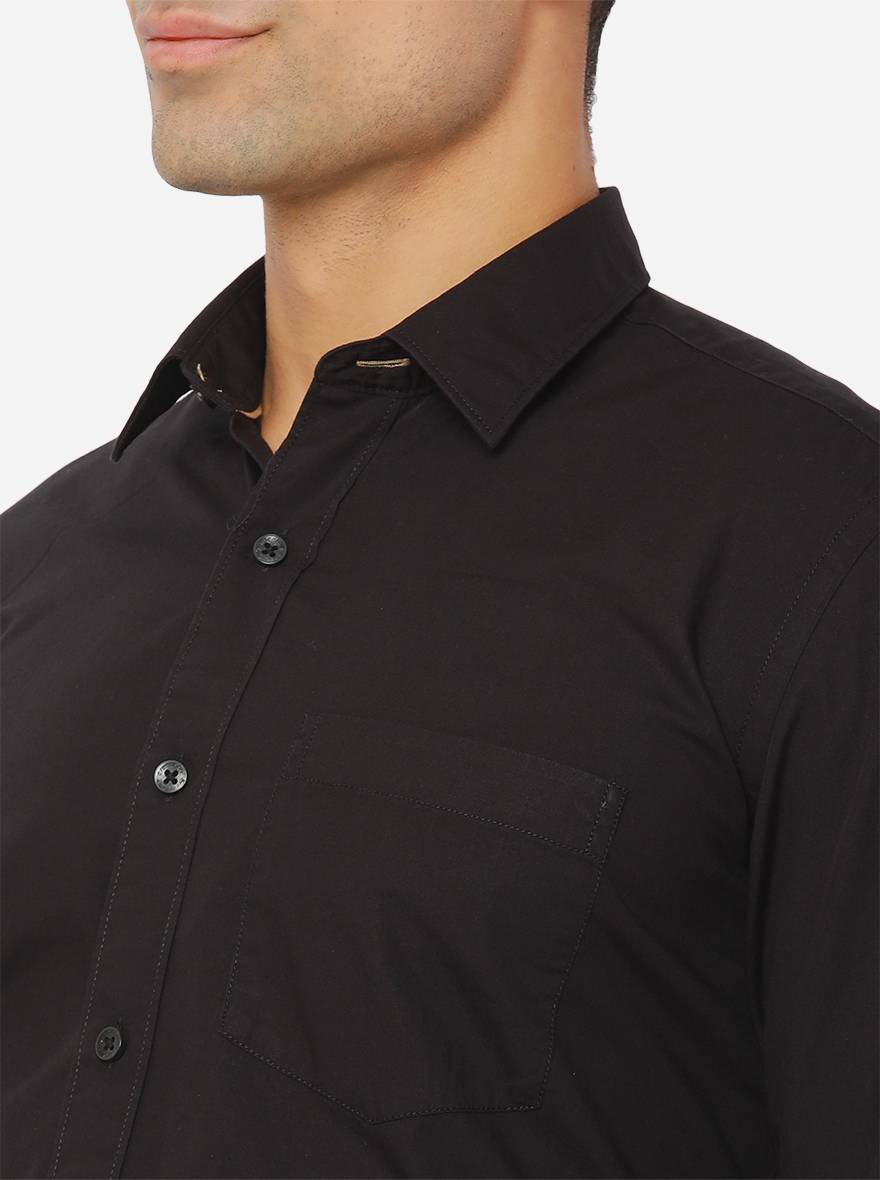 Jet Black Solid Slim Fit Casual Shirt | Greenfibre