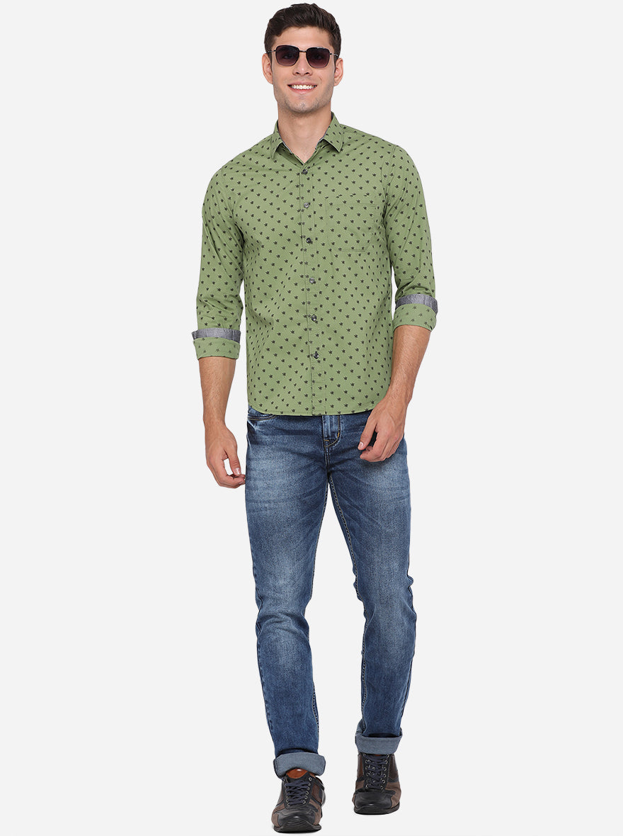 Meadow Green Printed Slim Fit Semi Casual Shirt | Greenfibre