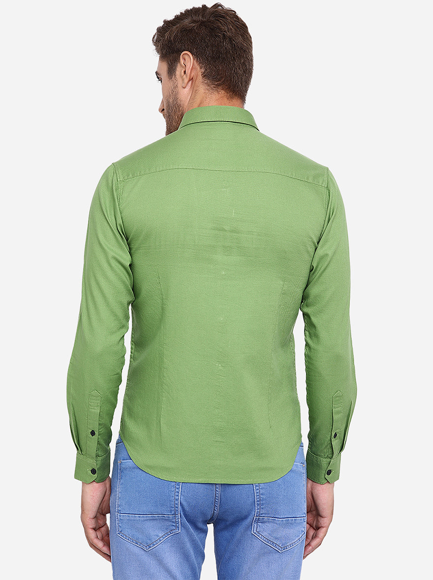 Piquant Green Solid Slim Fit Casual Shirt | Greenfibre