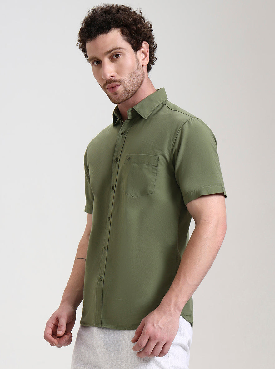 Pista Green Solid Slim Fit Casual Shirt | Greenfibre