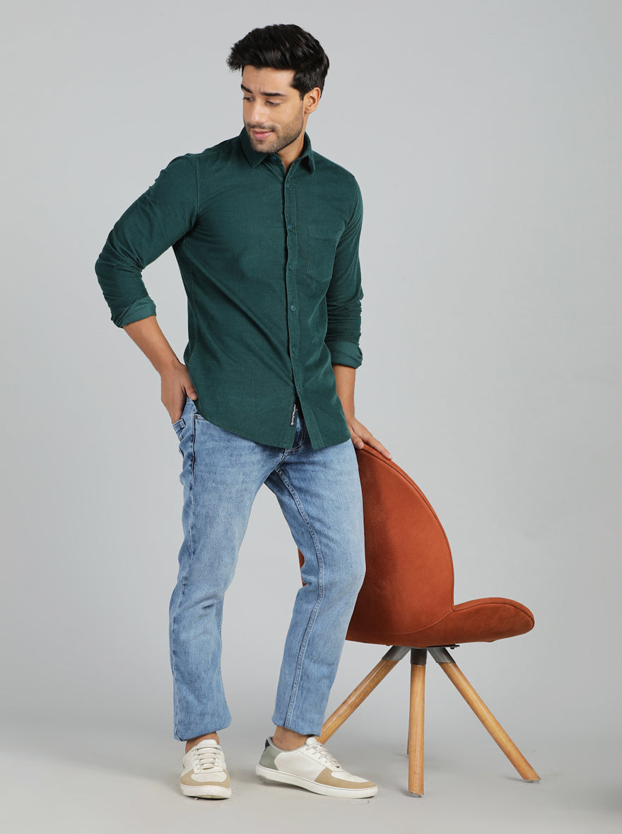 Green Solid Slim Fit Casual Shirt | JadeBlue