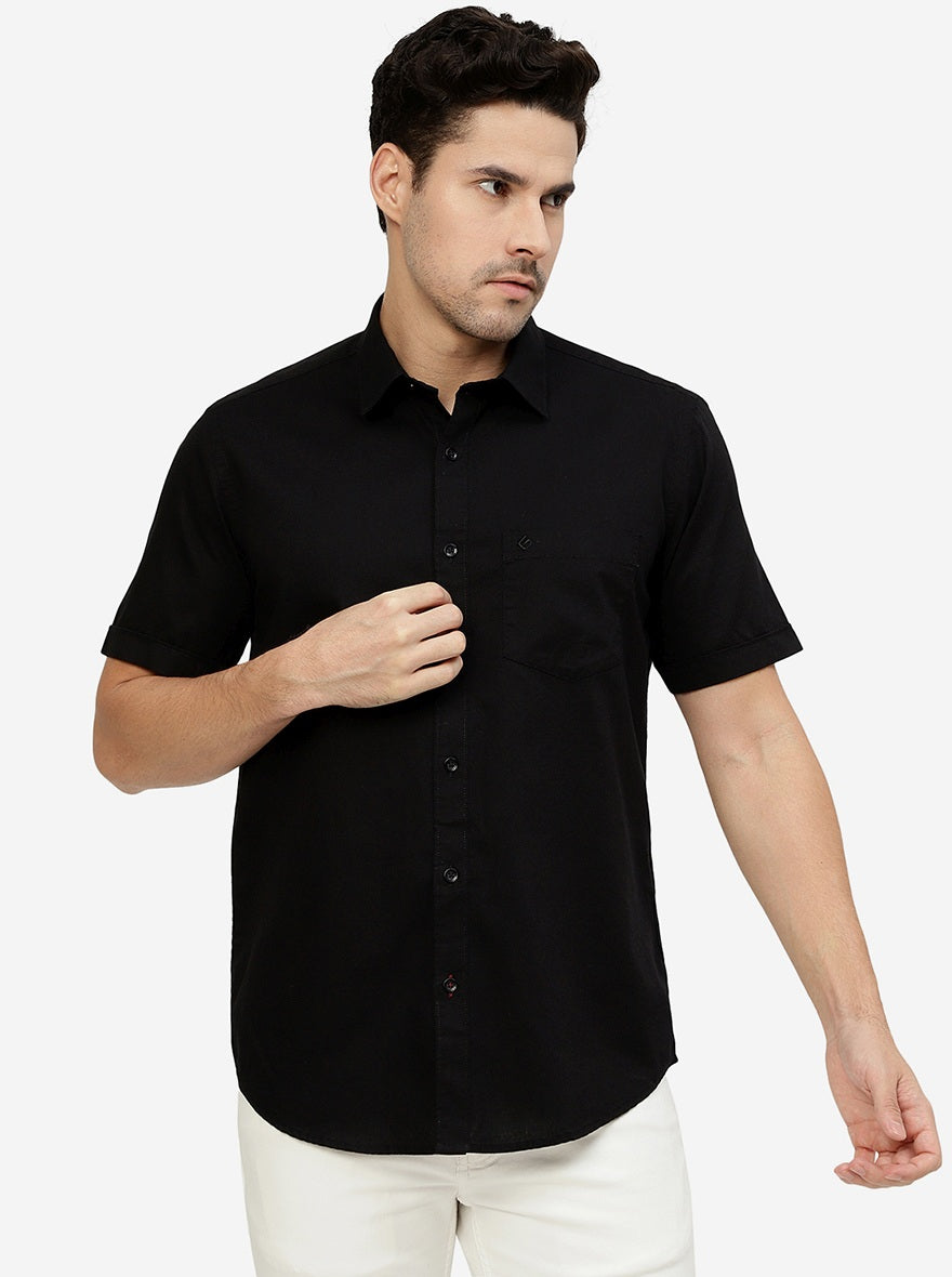 Black Solid Smart Fit Semi Casual Shirt | Greenfibre