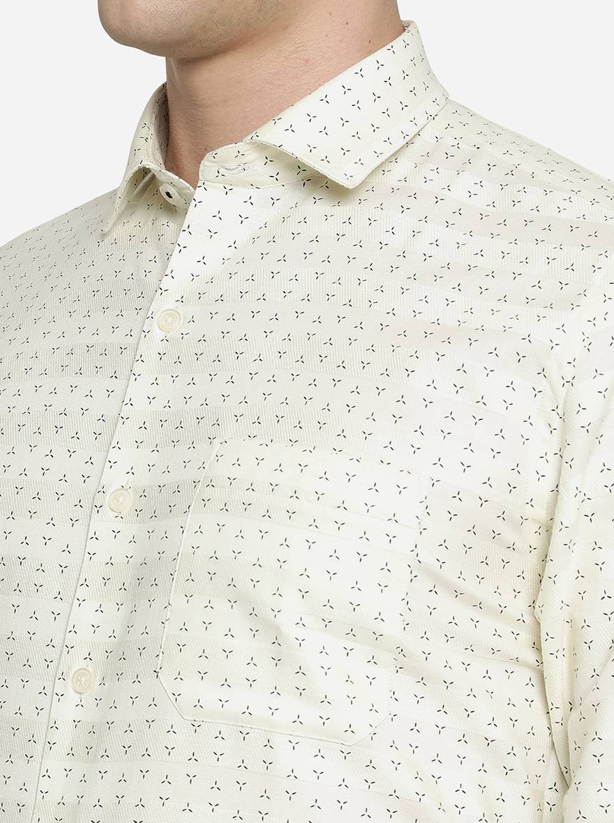 Cream & Black Printed Slim Fit Formal Shirt | Greenfibre