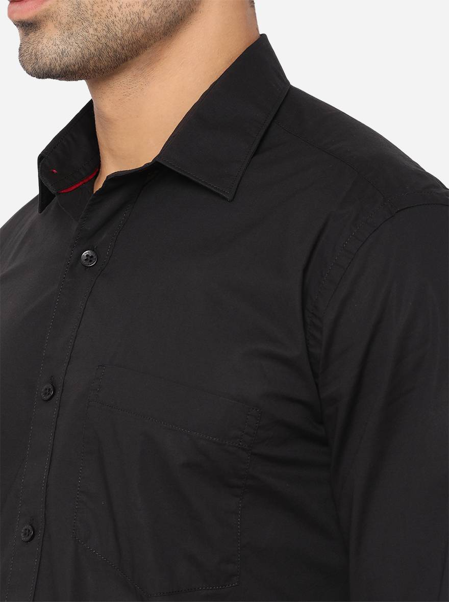 Jet Black Solid Slim Fit Casual Shirt | Greenfibre