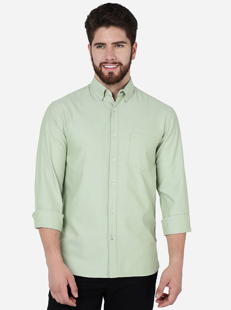 Tea Green Solid Slim Fit Casual Shirt | Greenfibre